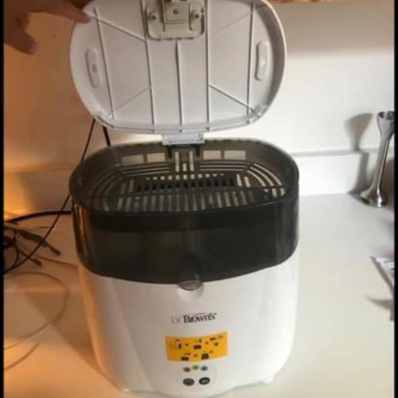 Dr. Brown’s Bottle Sanitizer - Picture 3 of 3